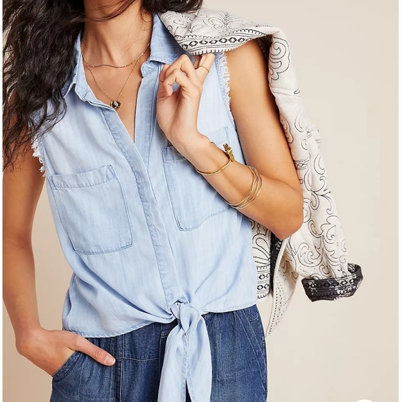 Anthropologie Tops - Anthro Cloth & Stone Tie-front Chambray Buttondown